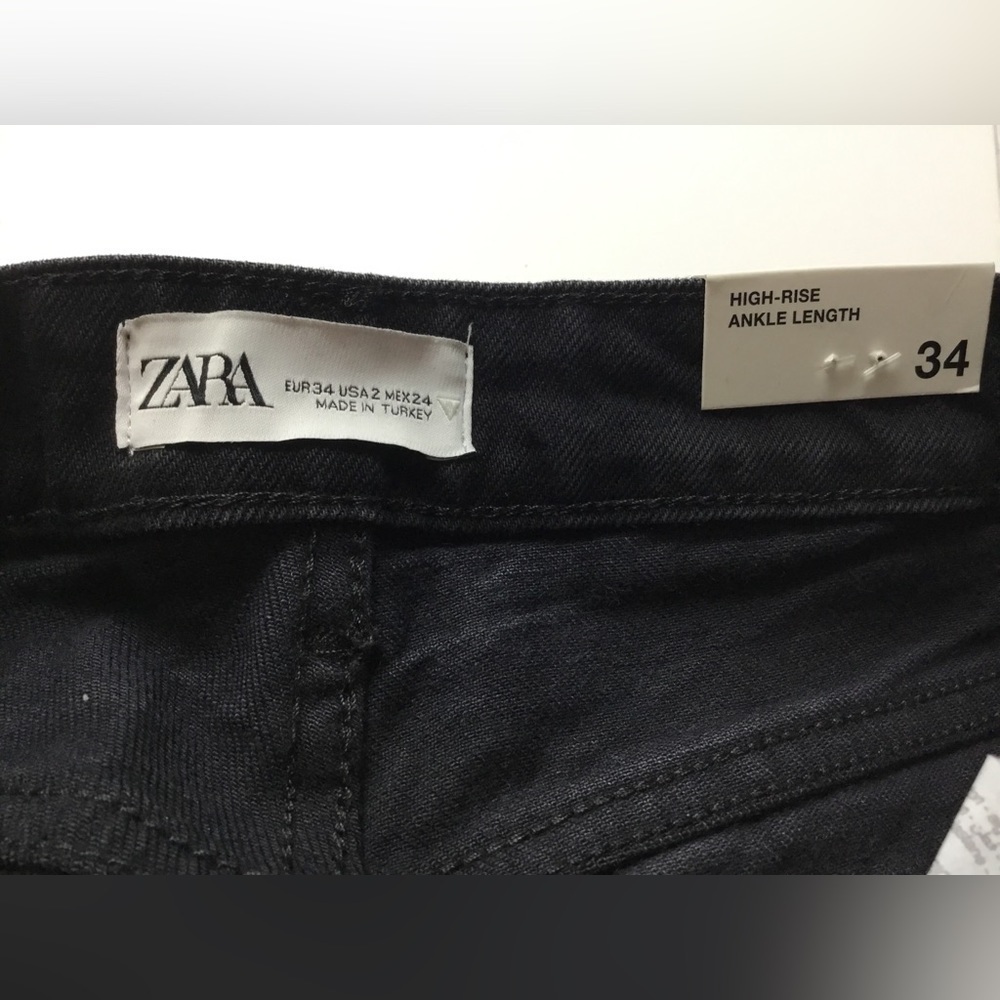 NWT ZARA High Rise Ankle Length Black Jeans. Size 2 - Picture 7 of 9